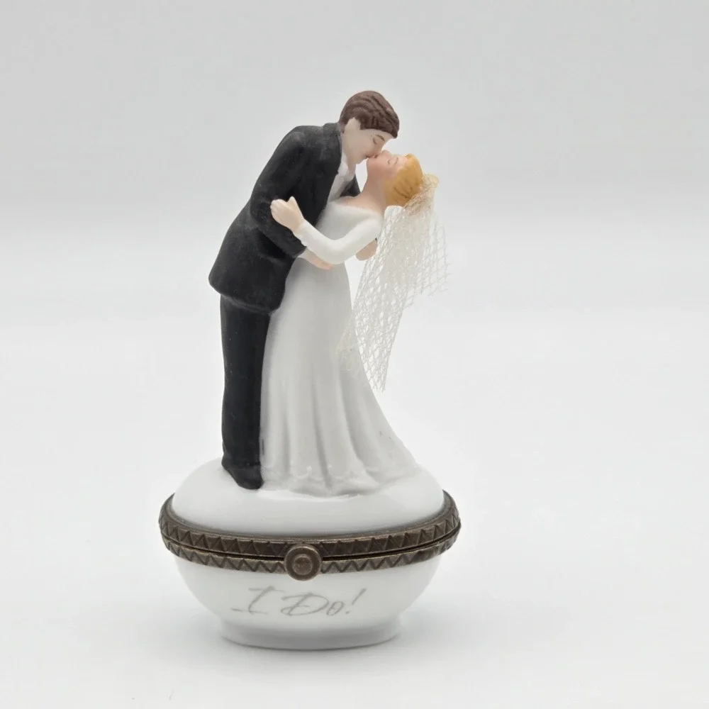 PHB Porcelain Hinged Trinket Box With Bride And Groom Wedding Cake Topper I DO!
